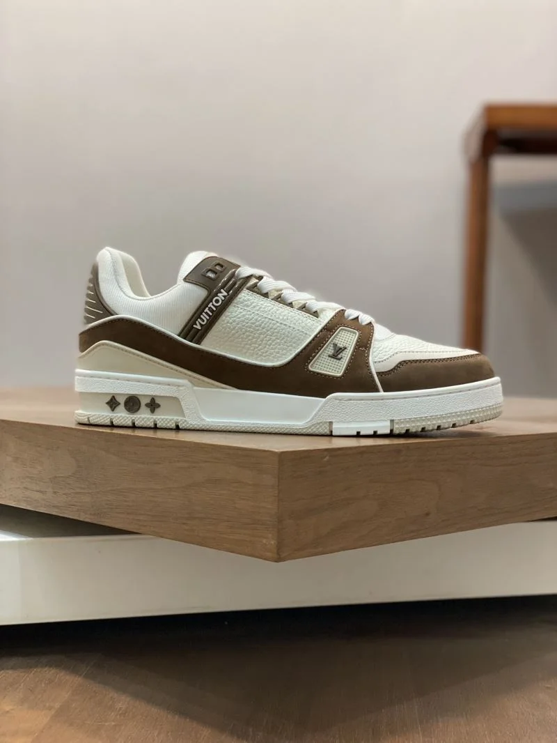 Louis Vuitton Business Shoes Youthful 32404