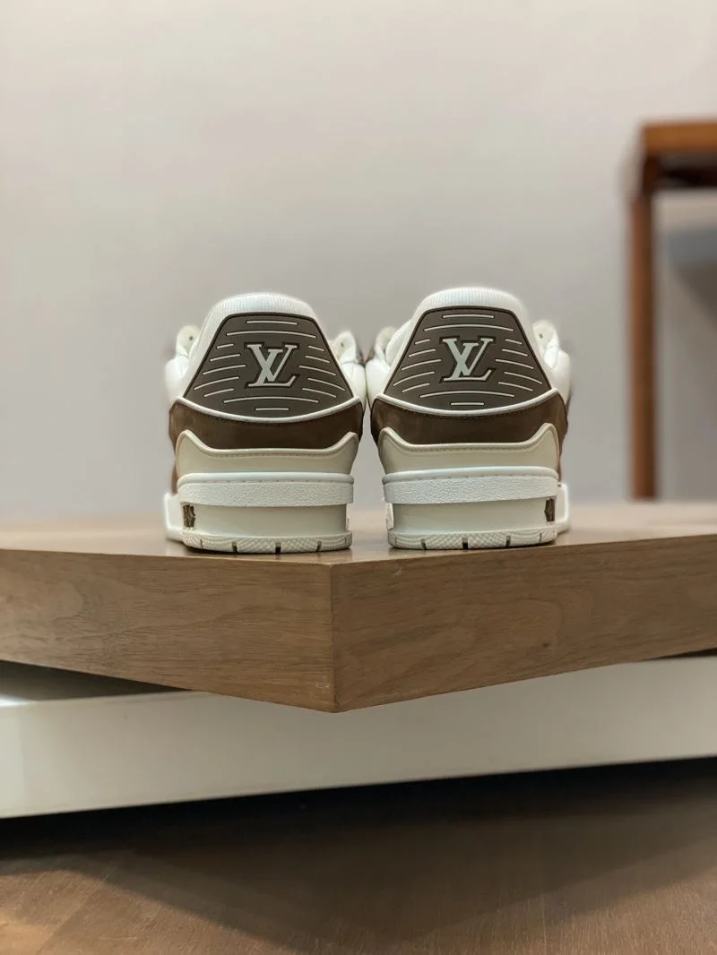 Louis Vuitton Business Shoes Youthful 32404
