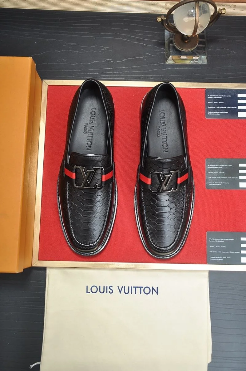 Louis Vuitton Business Shoes Unisex 33212