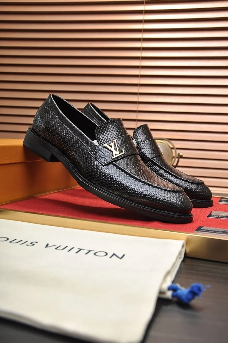 Louis Vuitton Business Shoes Bright 33206