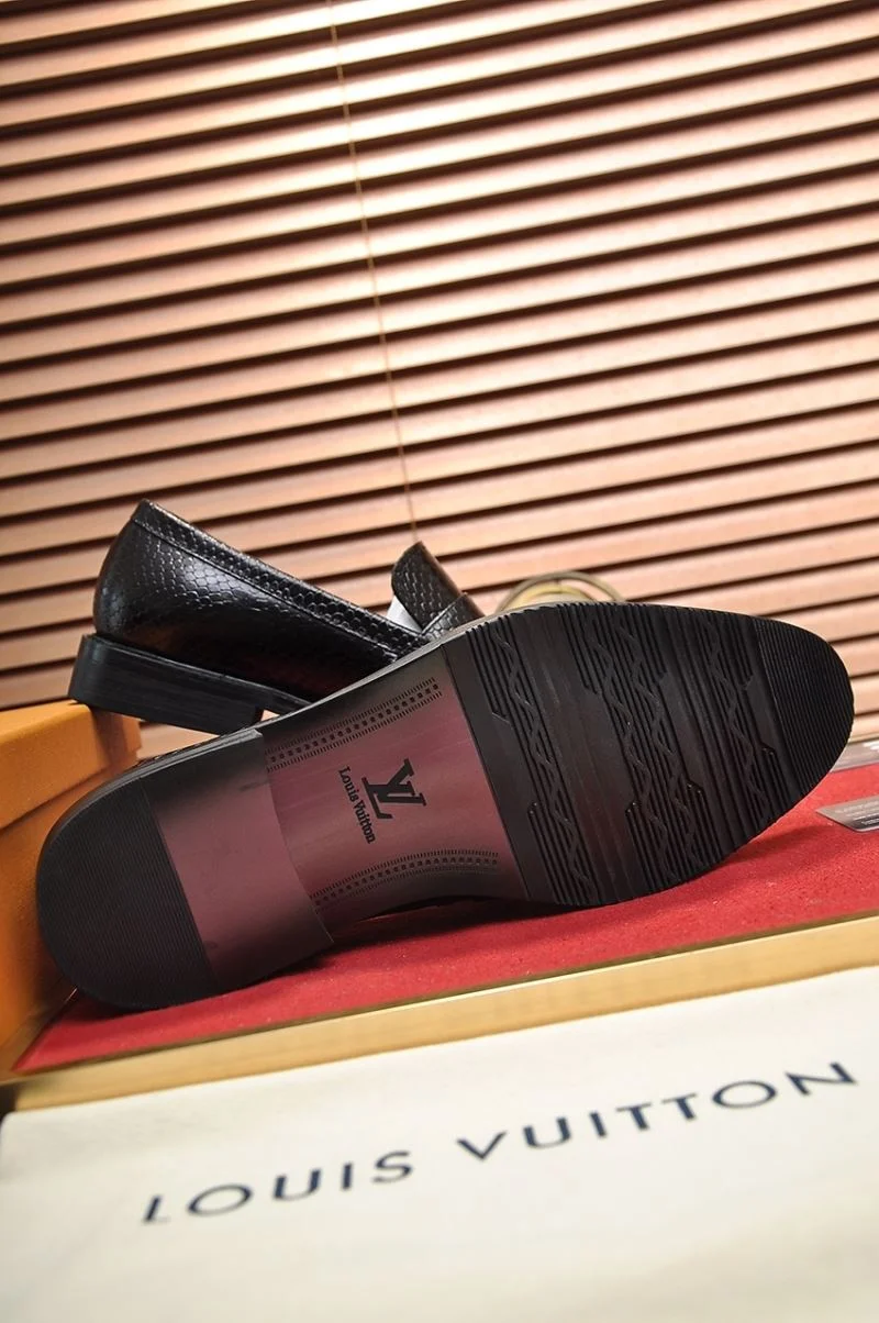 Louis Vuitton Business Shoes Bright 33206