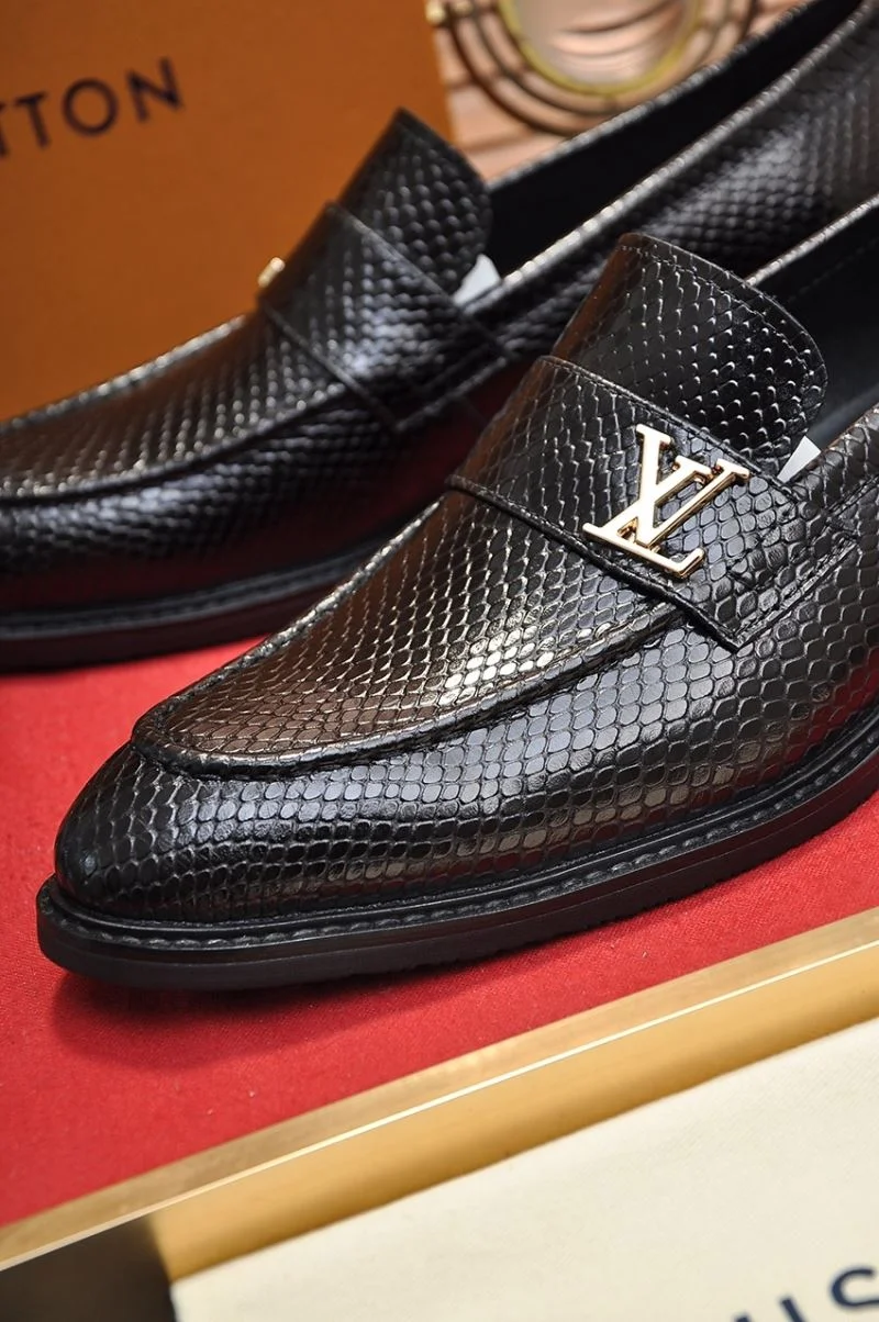 Louis Vuitton Business Shoes Bright 33206