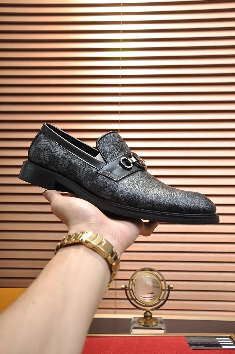 Louis Vuitton Business Shoes Sporty 33228