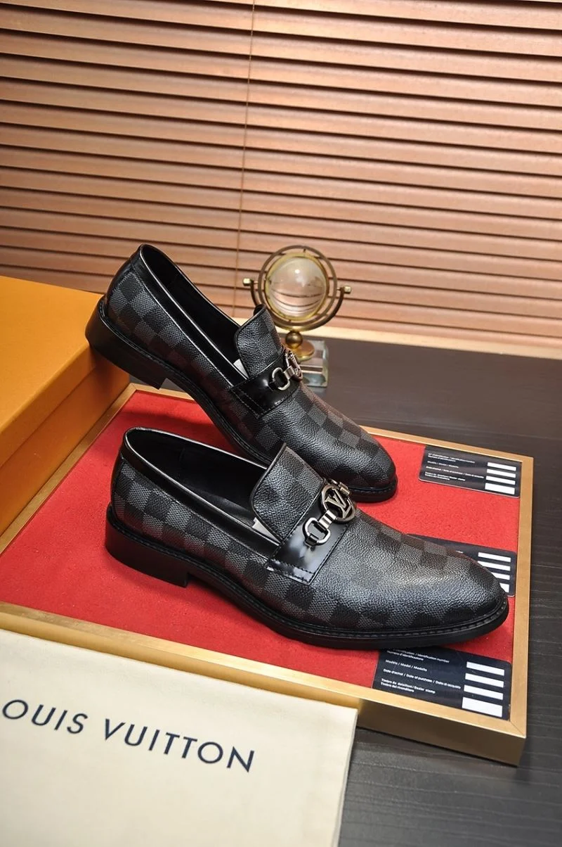 Louis Vuitton Business Shoes Sporty 33228