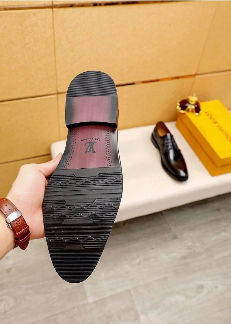 Unisex Louis Vuitton Business Shoes 33211