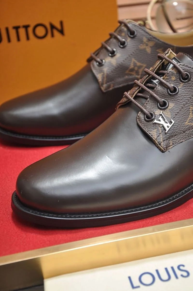 Bright Louis Vuitton Business Shoes 33166