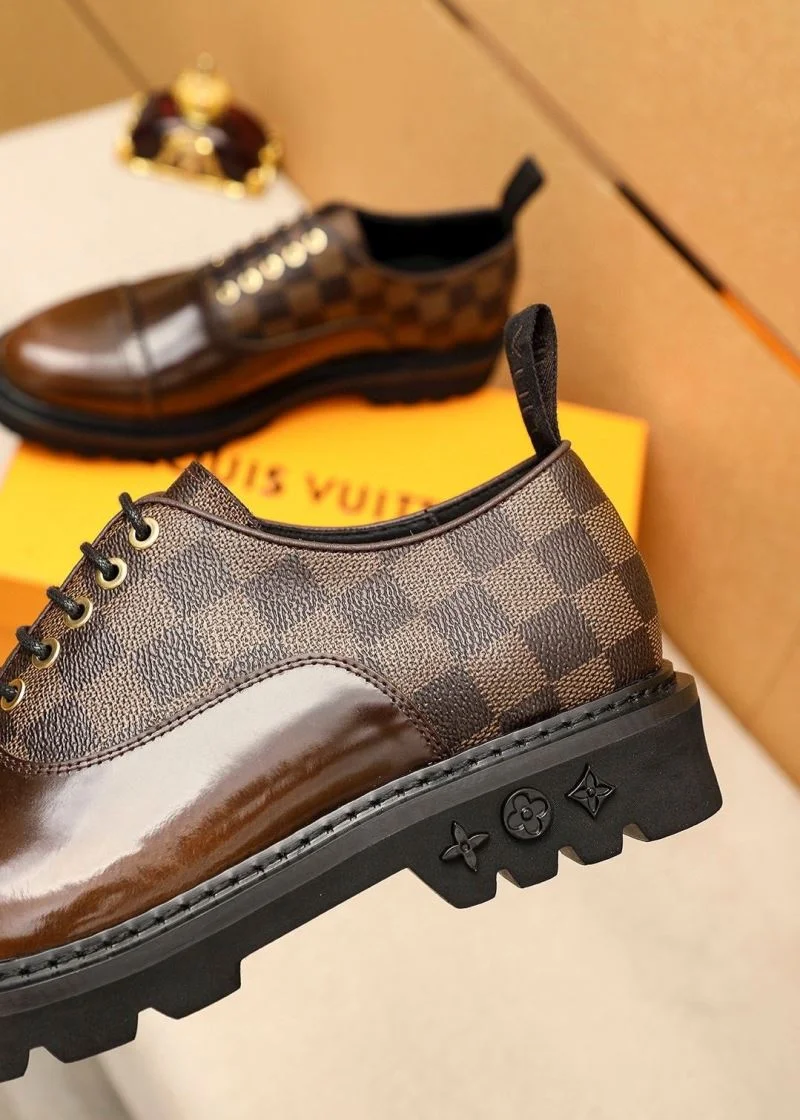 Unisex Louis Vuitton Business Shoes 33164