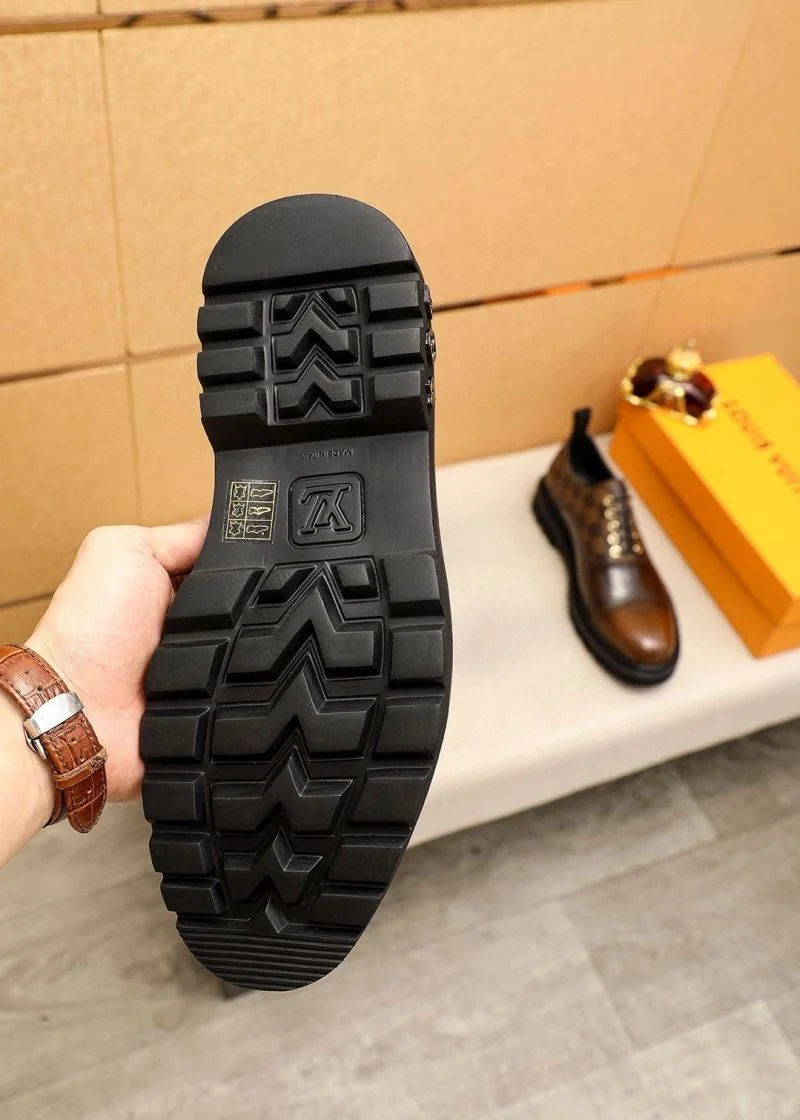 Unisex Louis Vuitton Business Shoes 33164