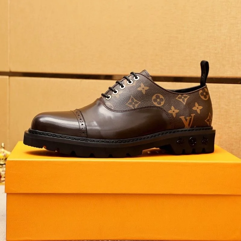Versatile Louis Vuitton Business Shoes 33158