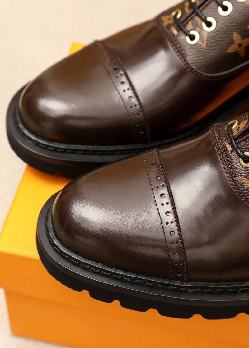 Versatile Louis Vuitton Business Shoes 33158