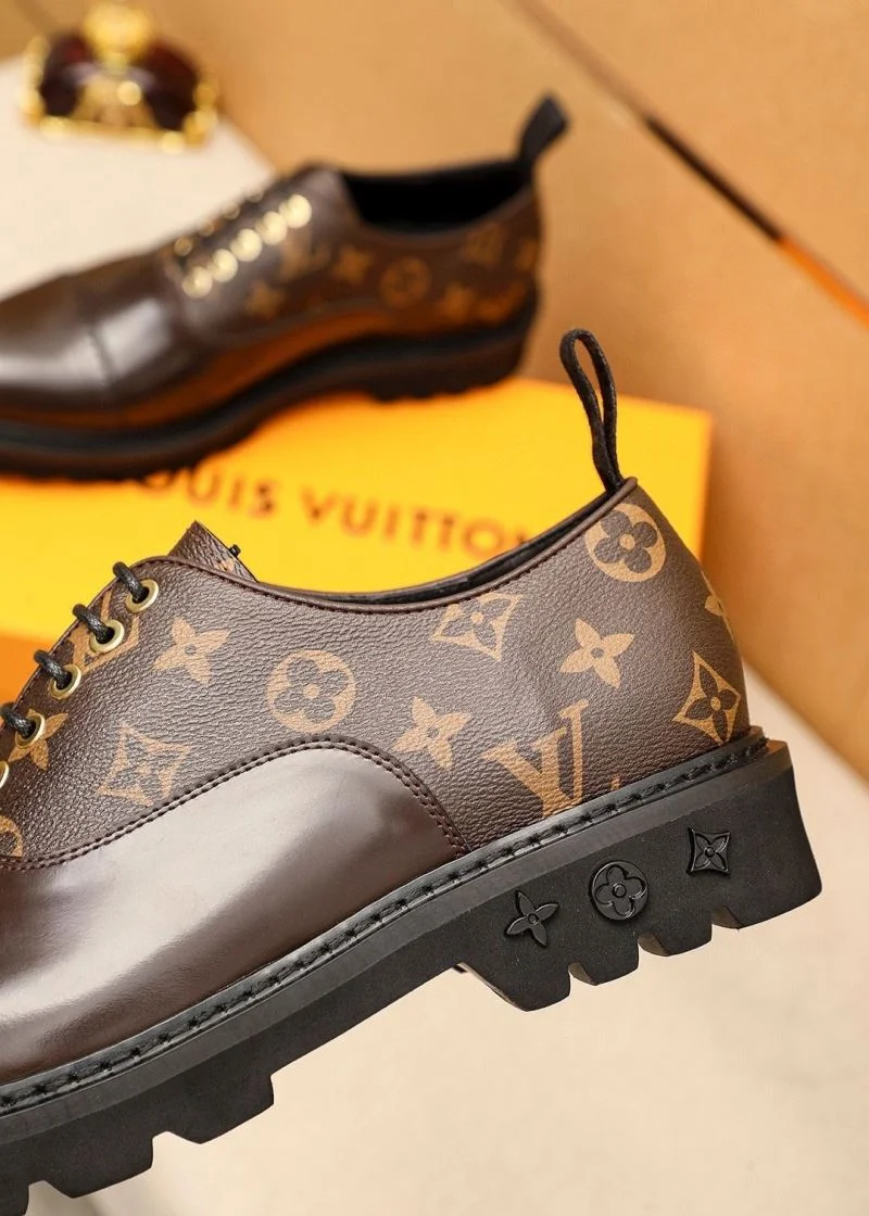 Versatile Louis Vuitton Business Shoes 33158