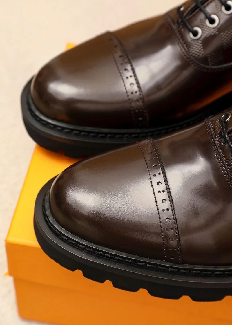 SmoothTexture Louis Vuitton Business Shoes 33156