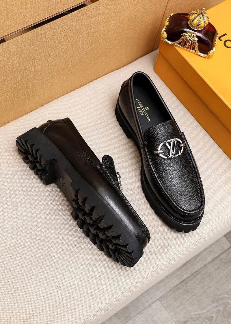 Louis Vuitton Business Shoes Youthful 33139