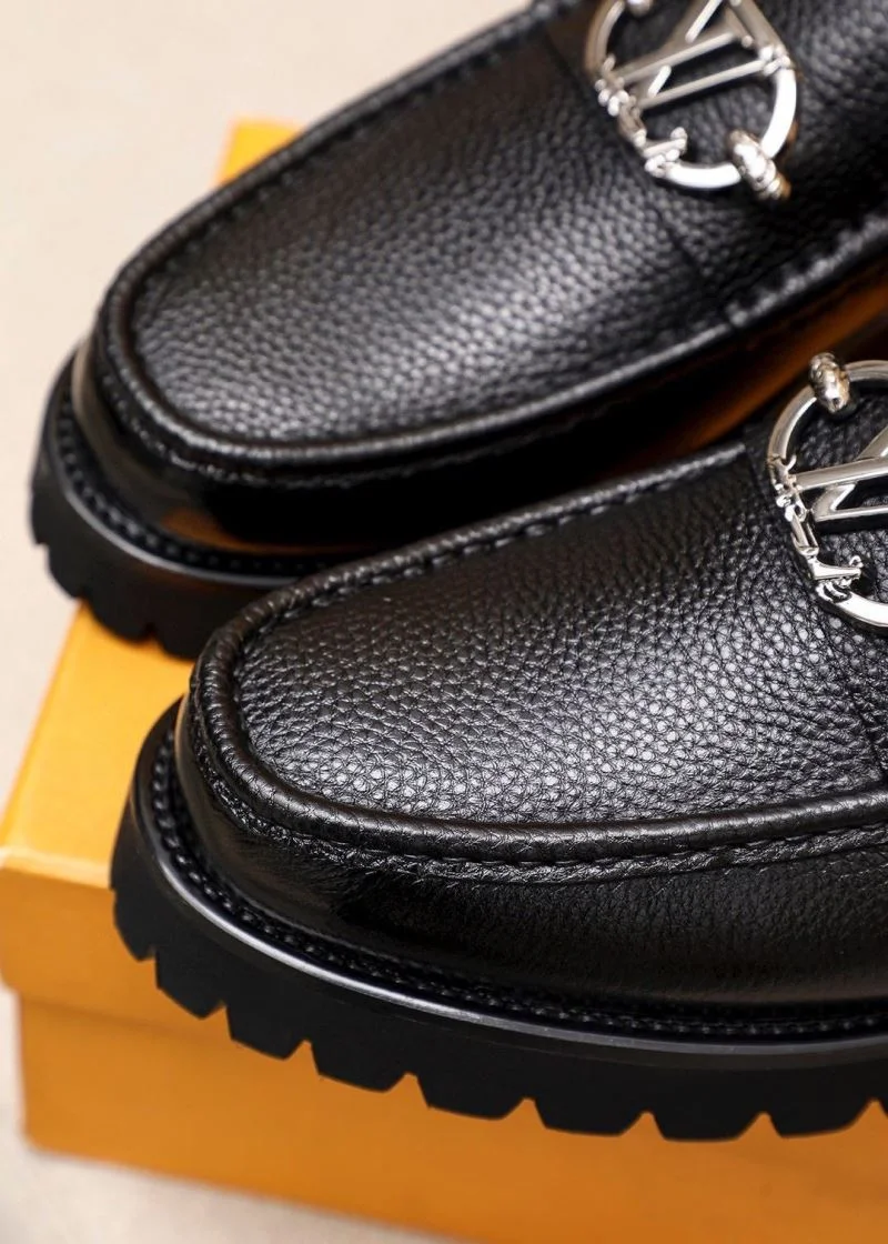 Louis Vuitton Business Shoes Youthful 33139