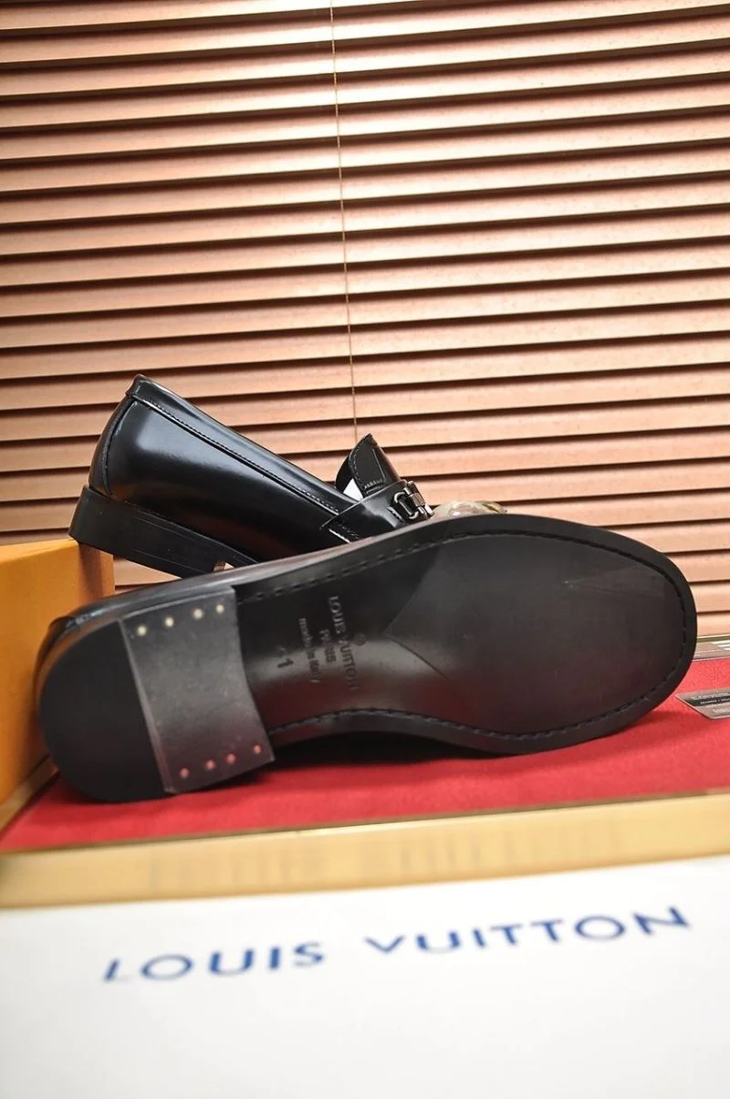 DailyWear Louis Vuitton Business Shoes 33114