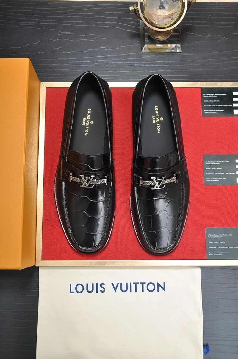 Louis Vuitton Business Shoes Minimalist 33115