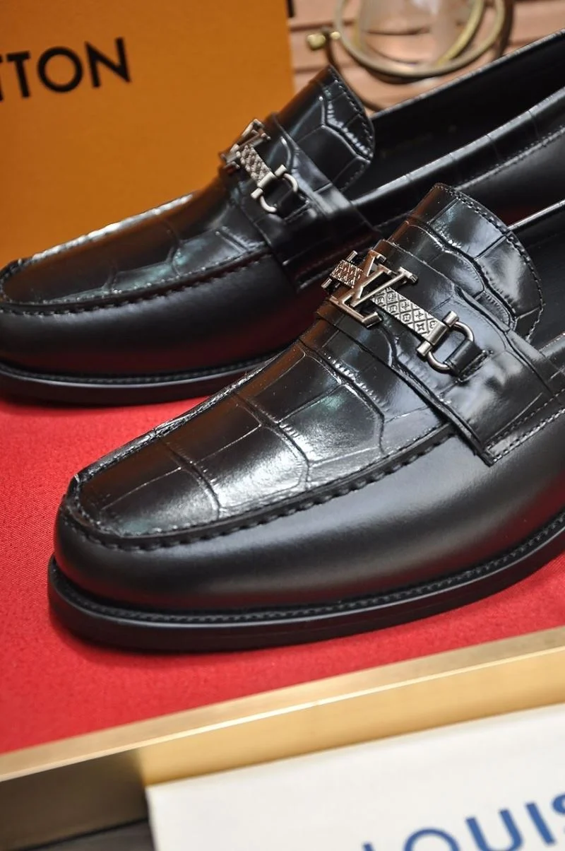 EasyMatch Louis Vuitton Business Shoes 33112
