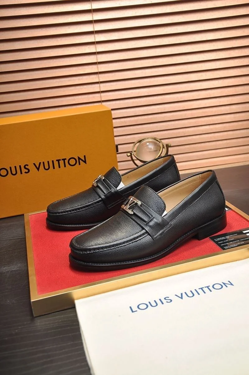 MoistureWicking Louis Vuitton Business Shoes 33106