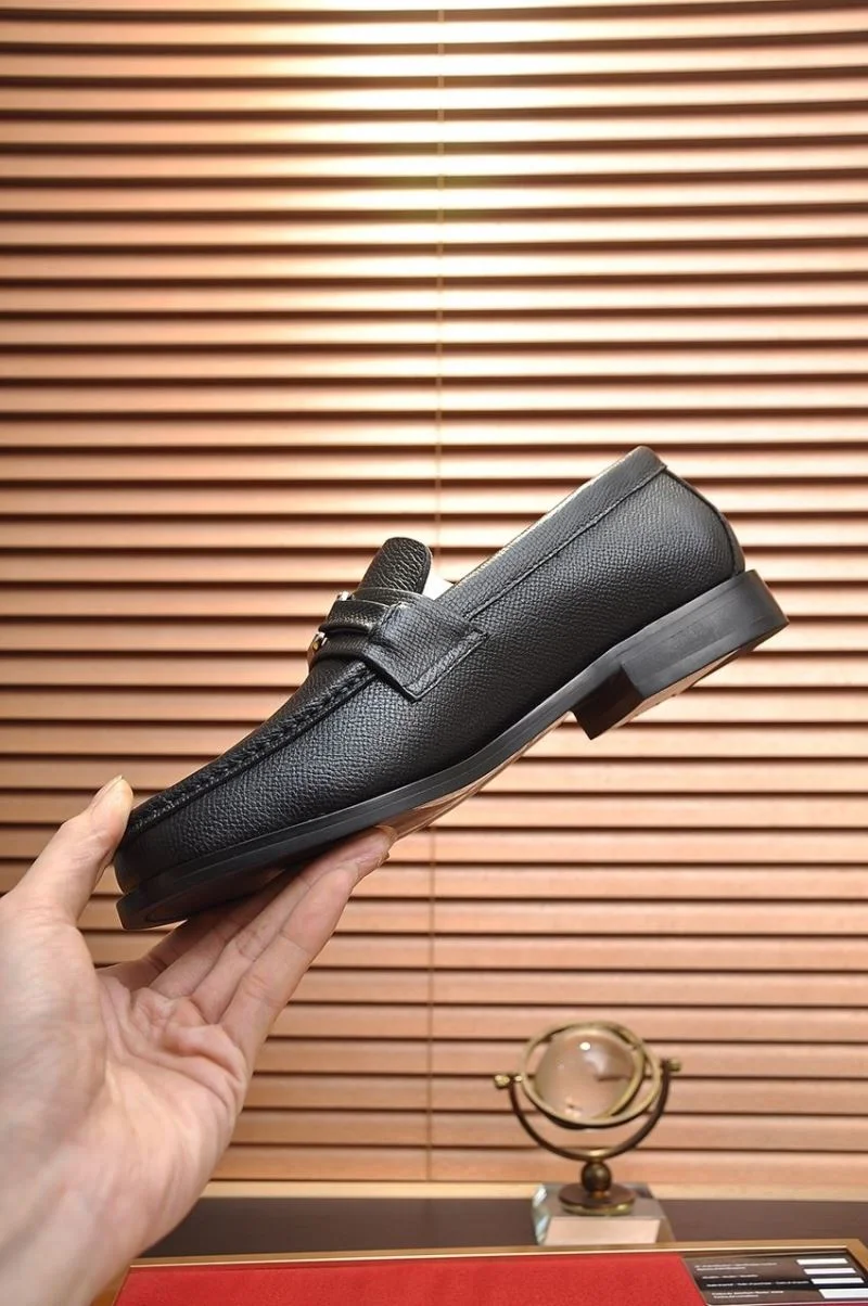 MoistureWicking Louis Vuitton Business Shoes 33106