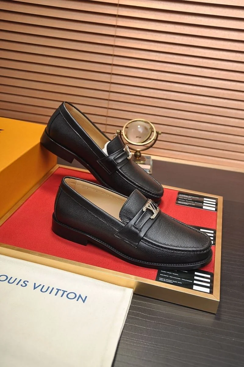 MoistureWicking Louis Vuitton Business Shoes 33106