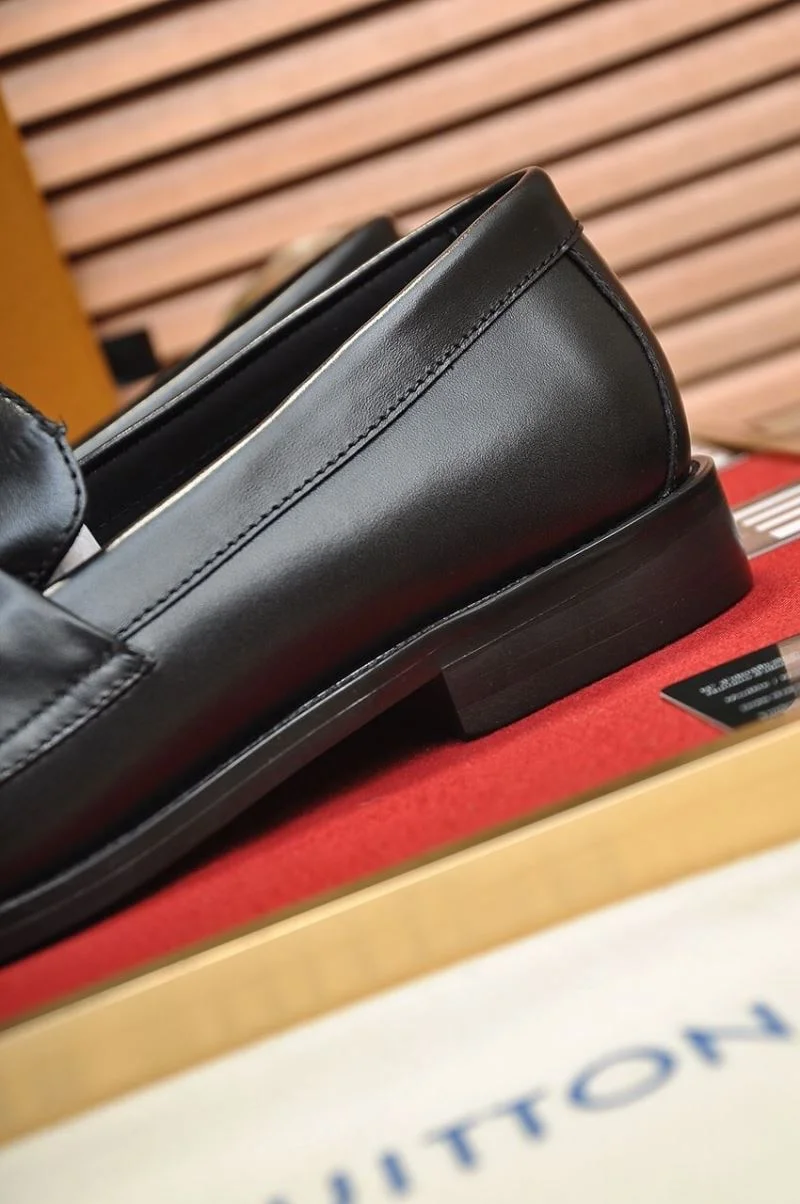 OdorResistant Louis Vuitton Business Shoes 33086
