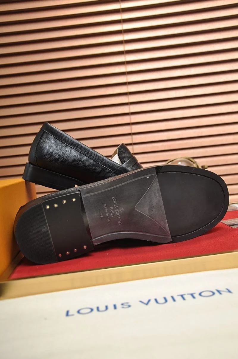 Resilient Louis Vuitton Business Shoes 33102