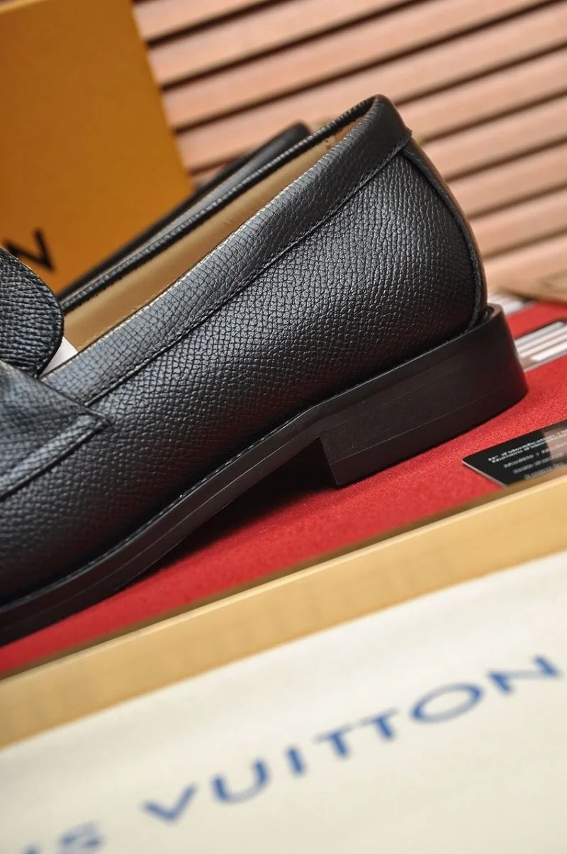 Resilient Louis Vuitton Business Shoes 33102