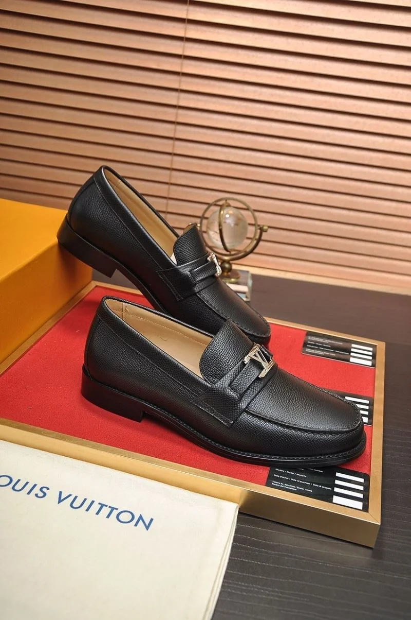 Louis Vuitton Business Shoes AllSeason 33093