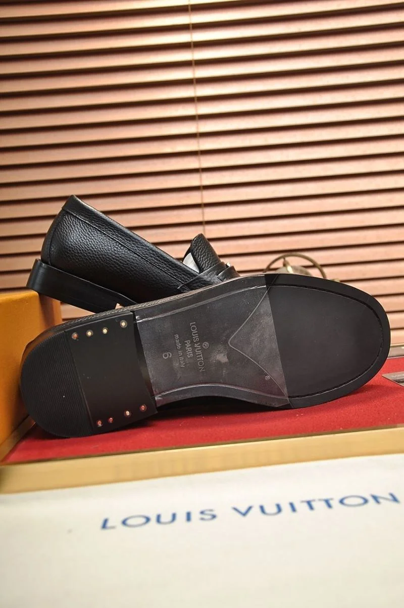 SmoothTexture Louis Vuitton Business Shoes 33085