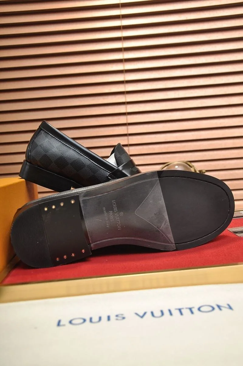 Bright Louis Vuitton Business Shoes 33091
