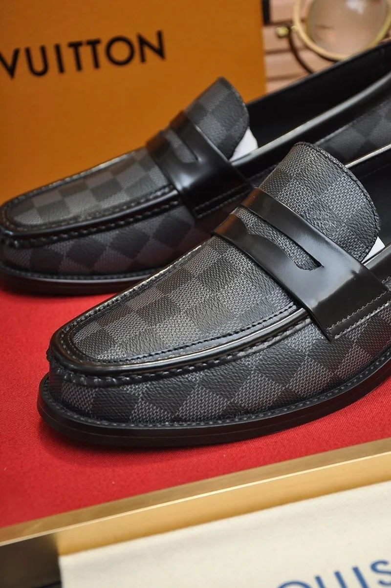 Bright Louis Vuitton Business Shoes 33091