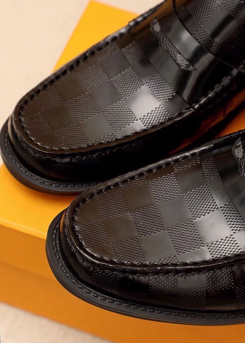 ModernLook Louis Vuitton Business Shoes 33090