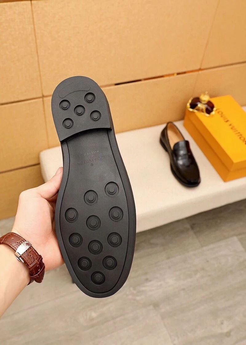 ModernLook Louis Vuitton Business Shoes 33090