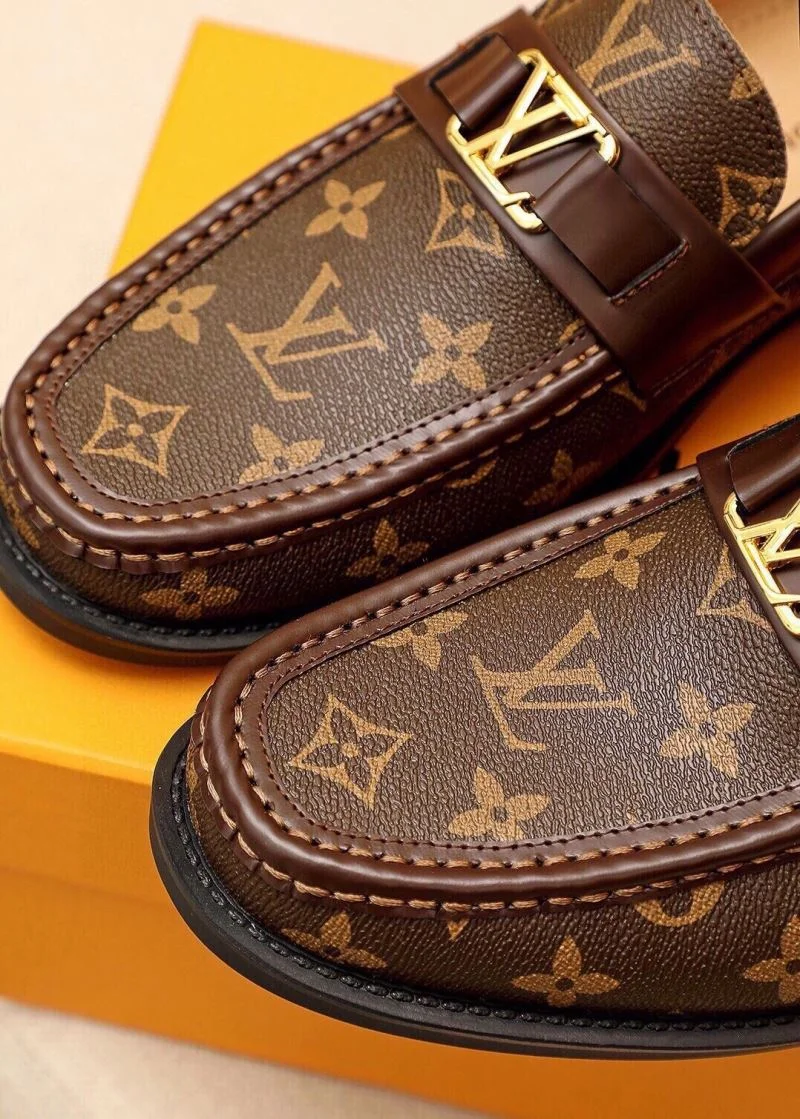 HighPerformance Louis Vuitton Business Shoes 33092