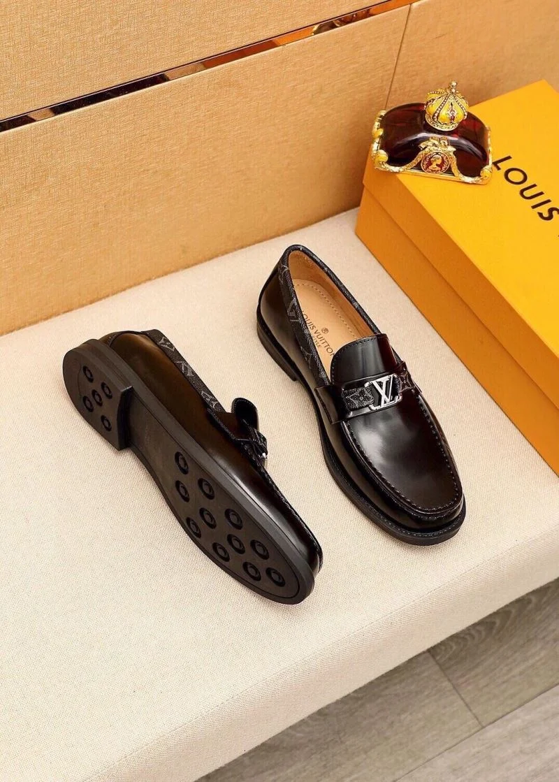 Louis Vuitton Business Shoes Compact 33076