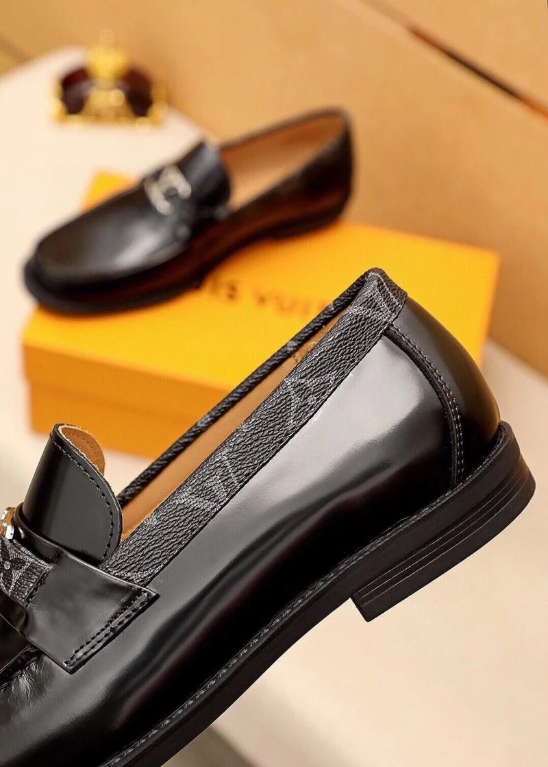 Louis Vuitton Business Shoes Compact 33076