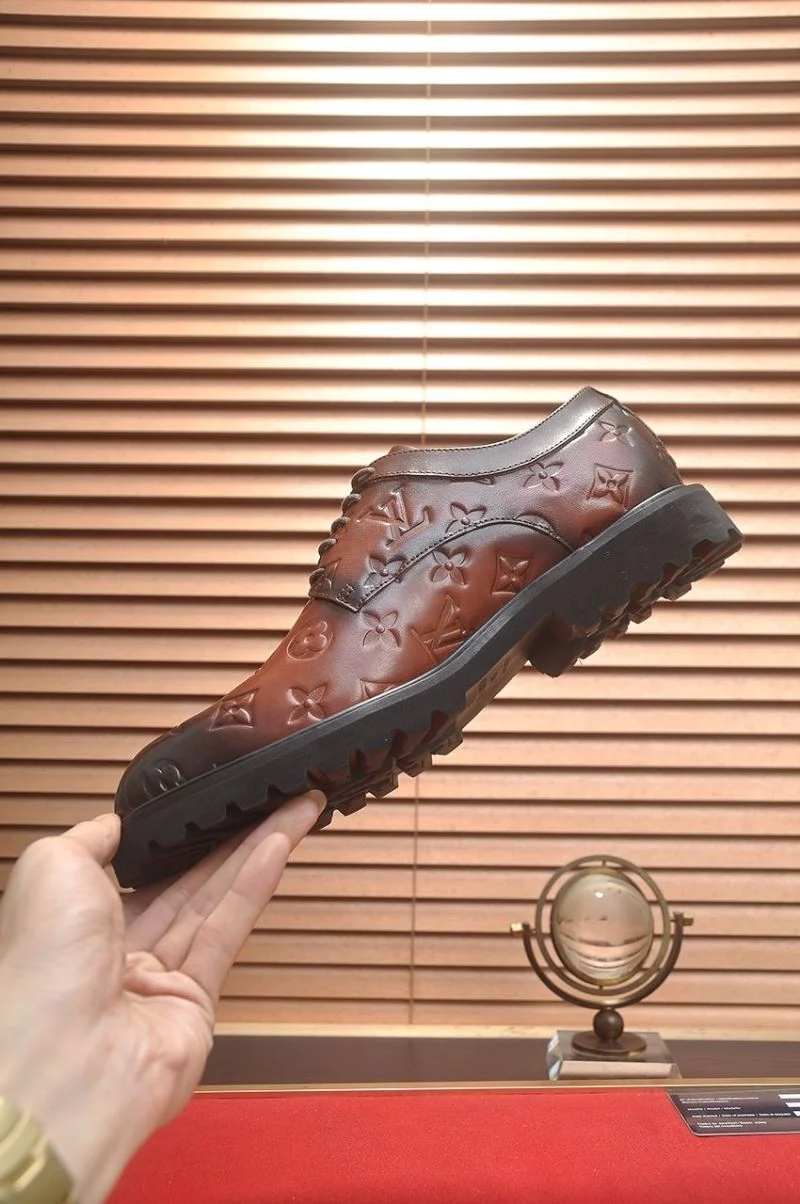 Louis Vuitton Business Shoes Fashionable 33081
