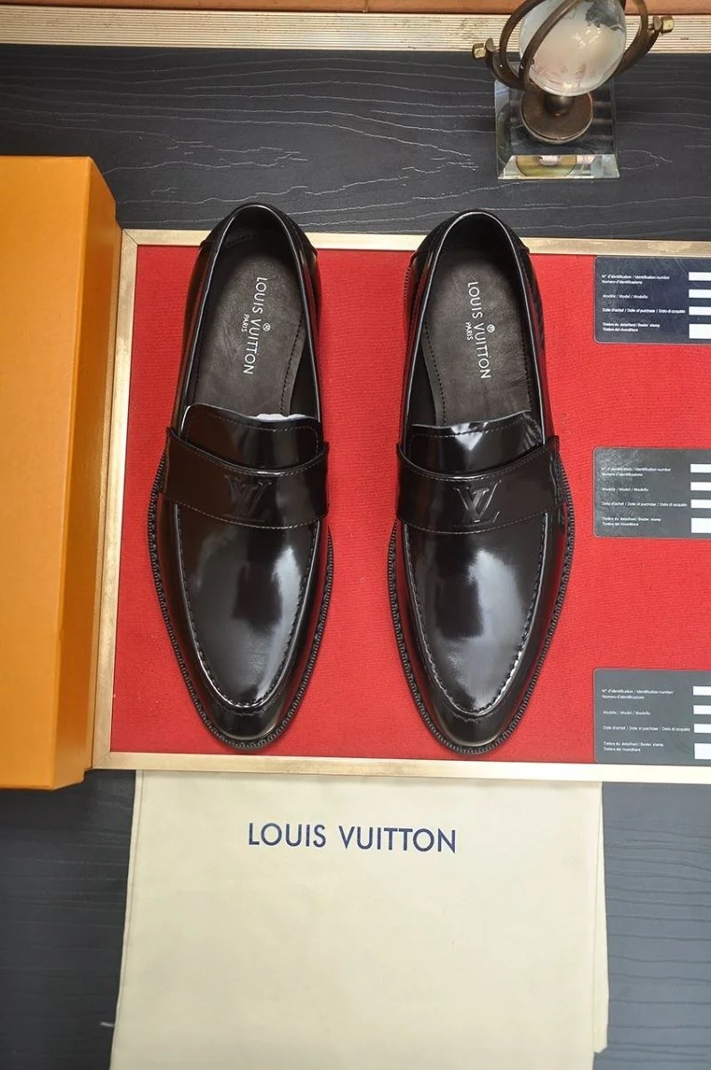 Louis Vuitton Business Shoes Versatile 33071
