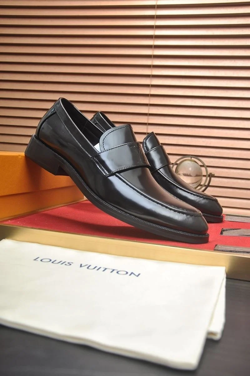 Louis Vuitton Business Shoes Versatile 33071