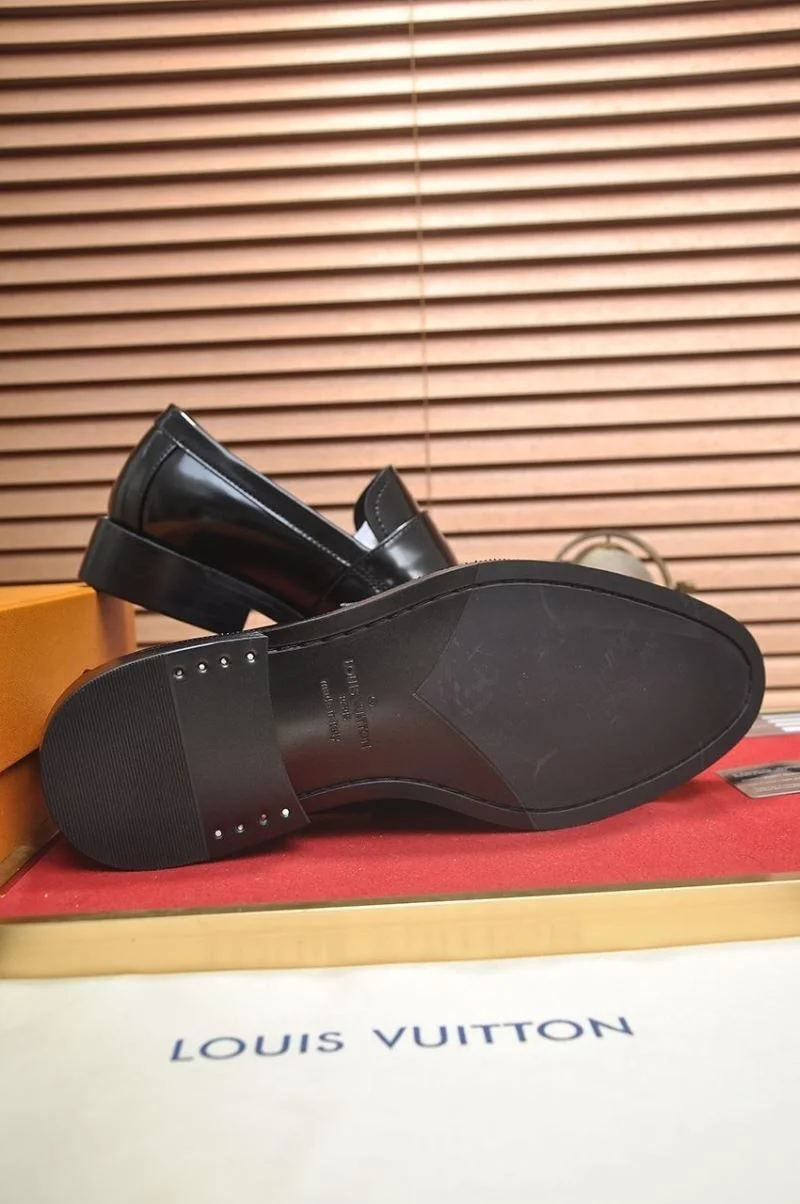 Louis Vuitton Business Shoes Versatile 33071