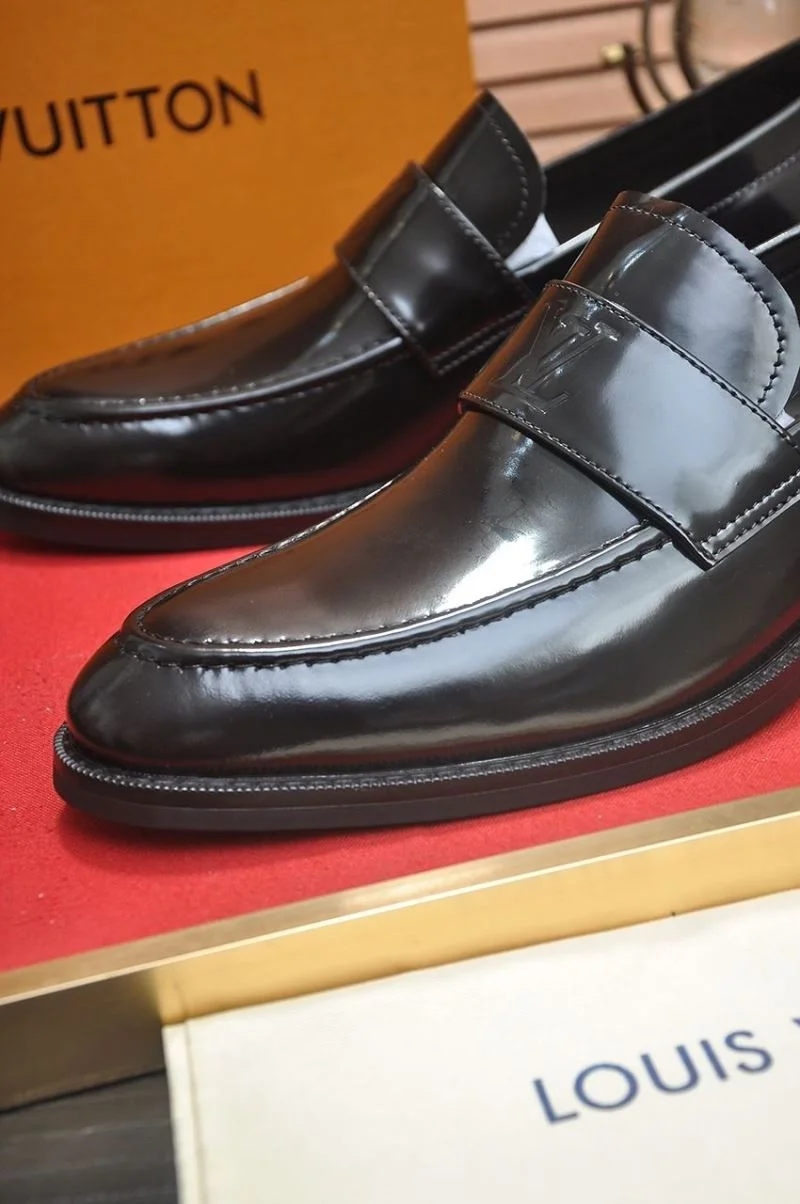 Louis Vuitton Business Shoes Versatile 33071