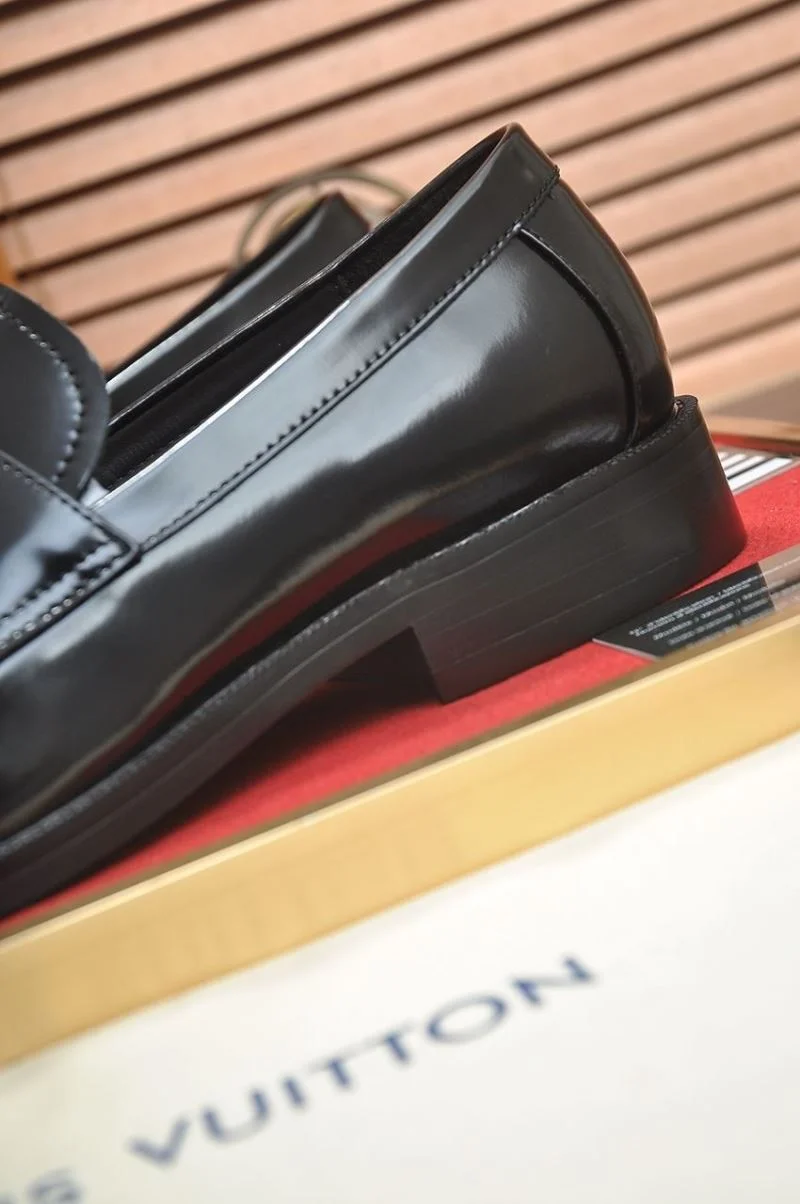 Louis Vuitton Business Shoes Versatile 33071