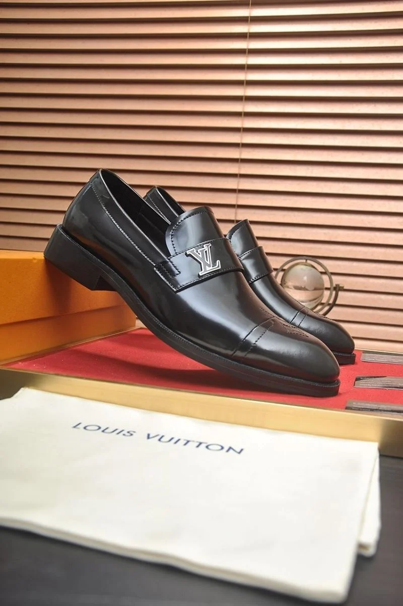 Sporty Louis Vuitton Business Shoes 33070