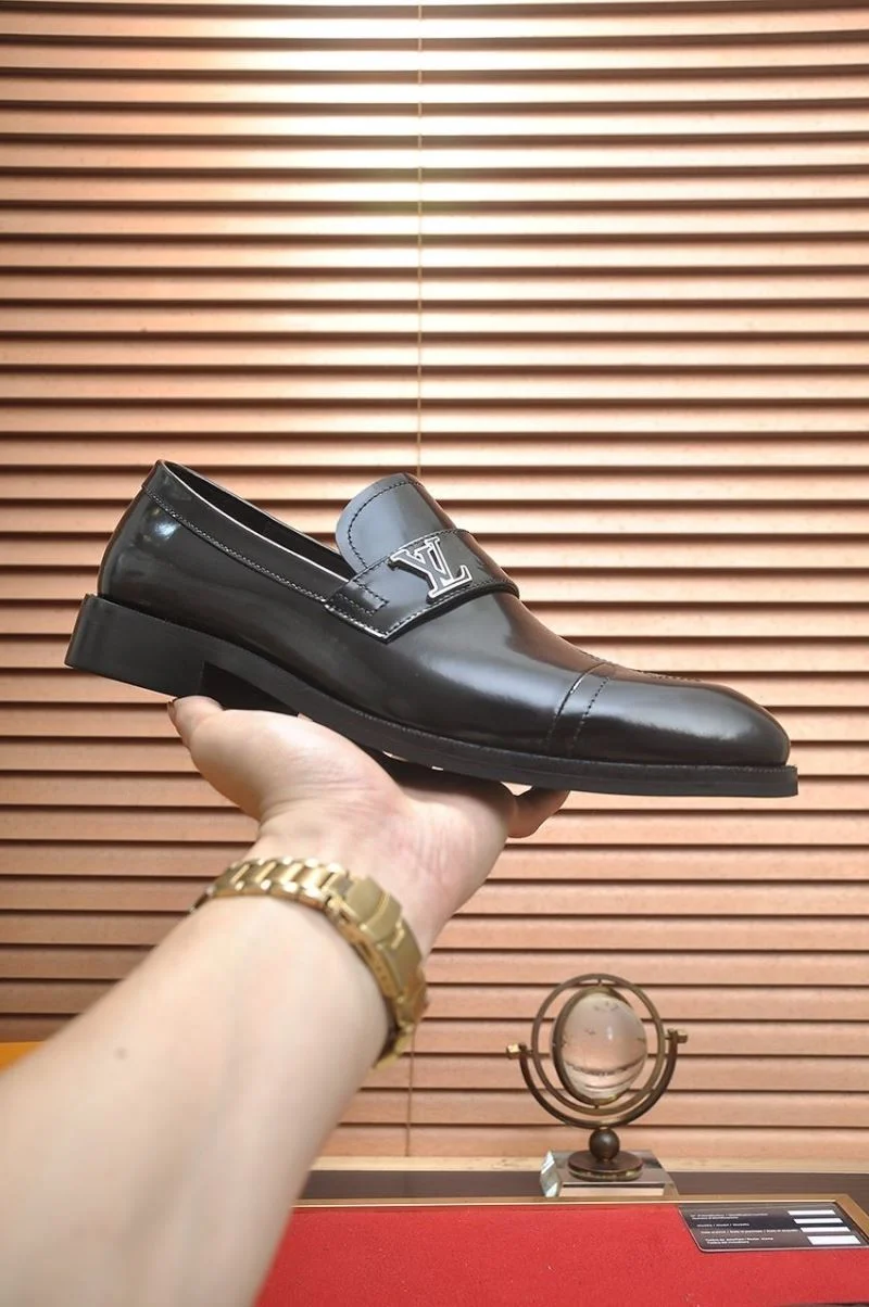 Sporty Louis Vuitton Business Shoes 33070