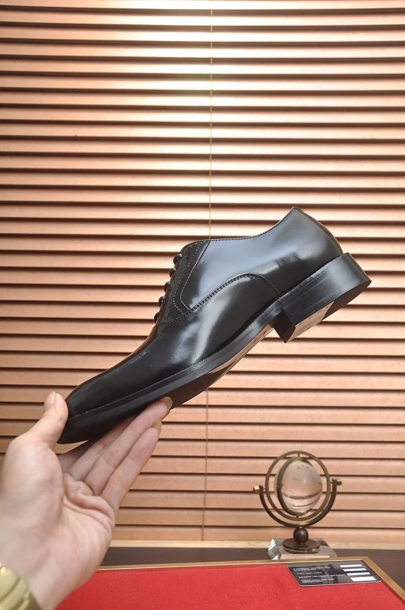 Unisex Louis Vuitton Business Shoes 33068
