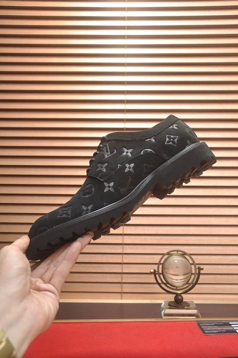 TechFriendly Louis Vuitton Business Shoes 33066