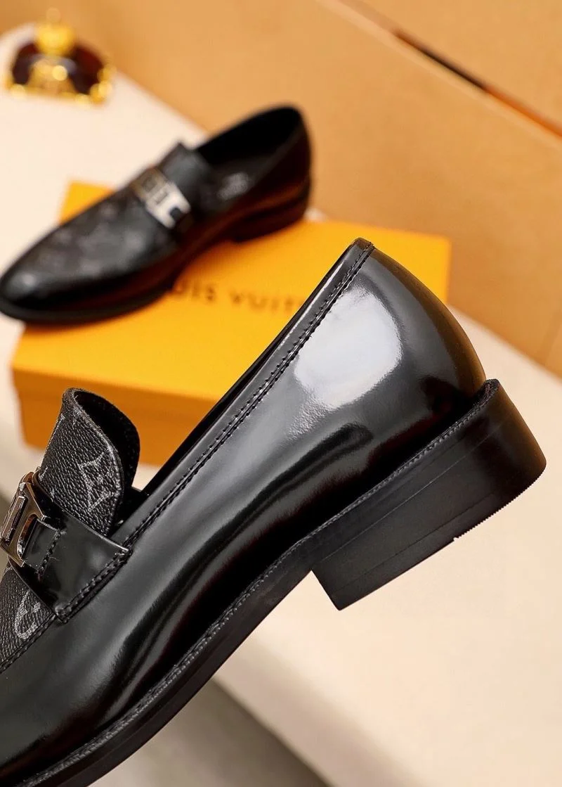 Louis Vuitton Business Shoes Vibrant 33040