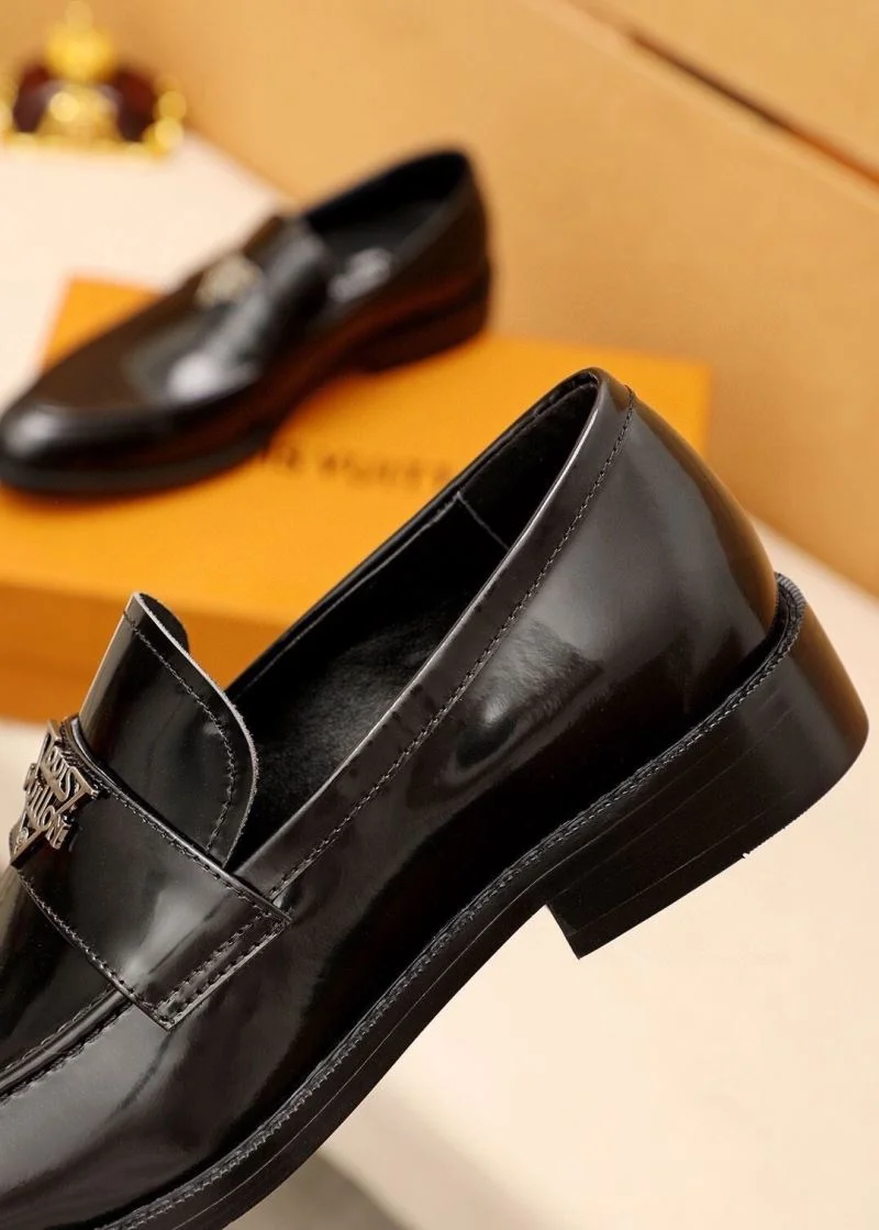 Timeless Louis Vuitton Business Shoes 33044