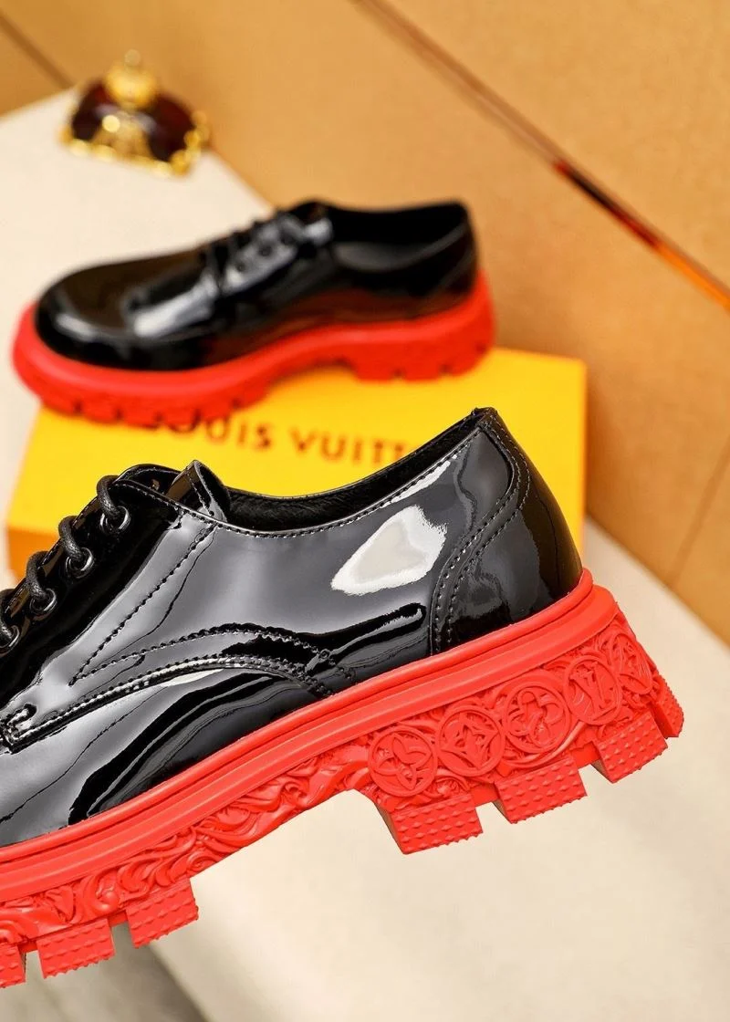 Versatile Louis Vuitton Business Shoes 33056
