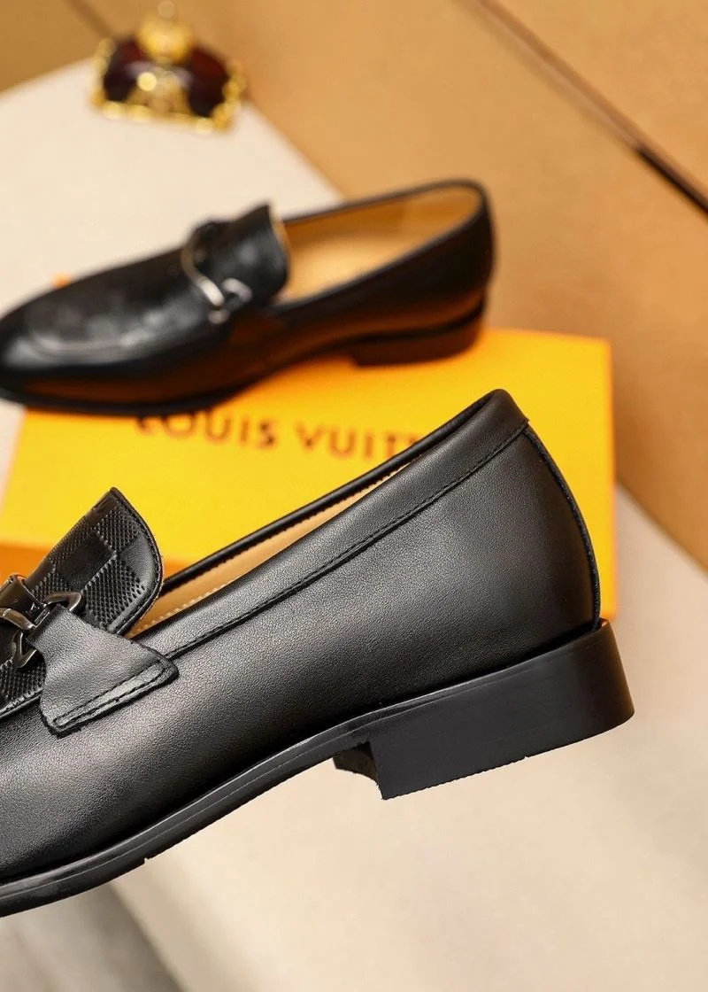 Louis Vuitton Business Shoes Unisex 33033